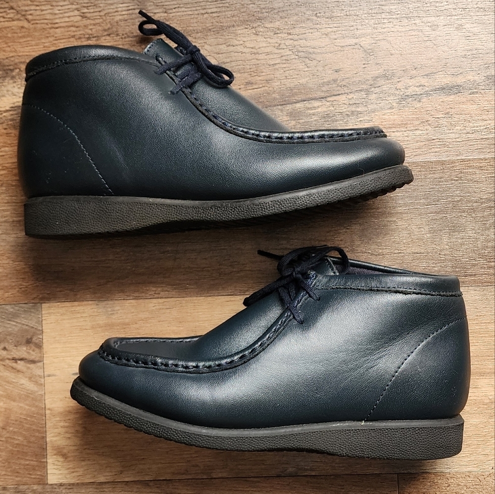Hush Puppies Bridgeport Leather Moc Toe Chukka Boots Navy Lace Up Boys Size 4 - Picture 4 of 10
